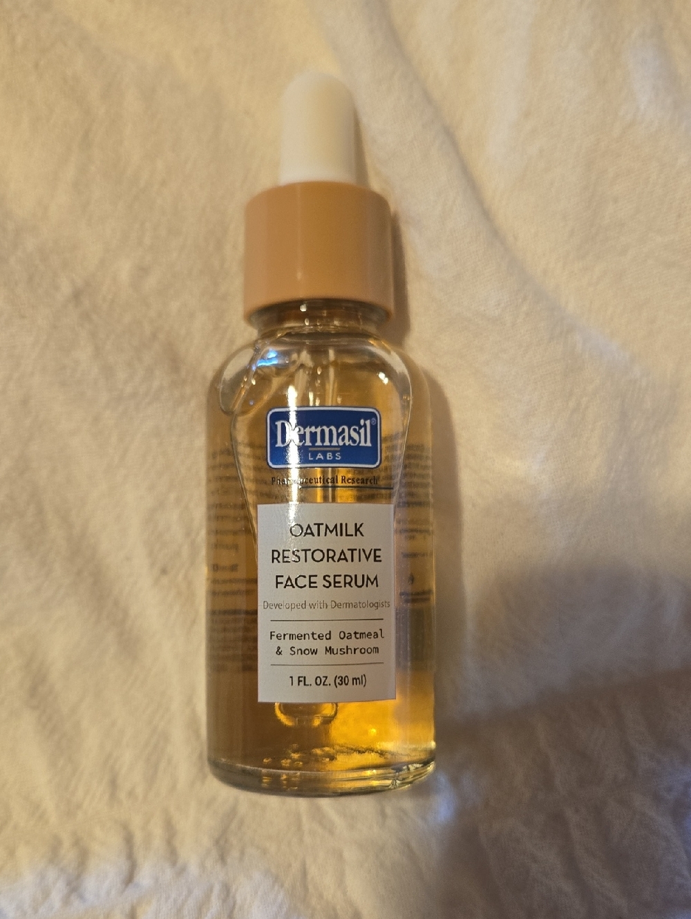 Dermasil Oatmilk Restorative Face Serum - Tan